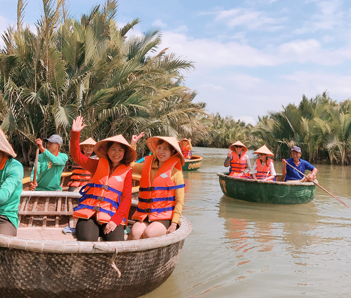 Tour Rừng Dừa Bảy Mẫu khởi hành từ Đà Nẵng giá rẻ