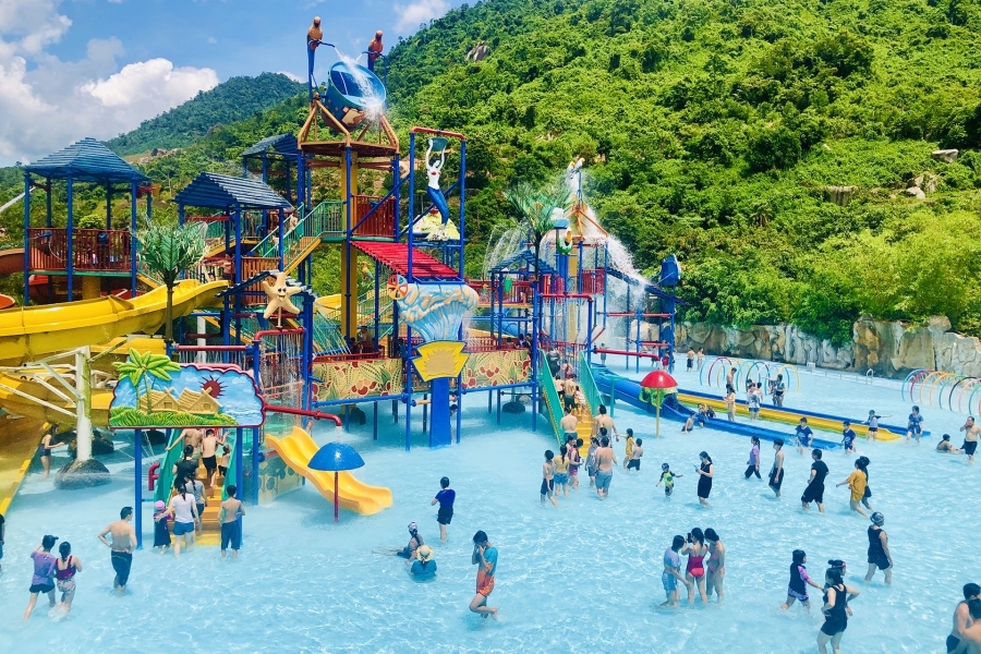 Tour Tết 2025 suối Khoáng Nóng Thần Tài 1 ngày giá rẻ
