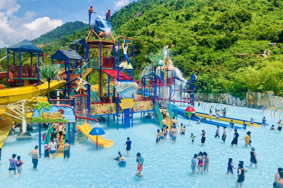 Tour Suối khoáng nóng Thần Tài 1 ngày