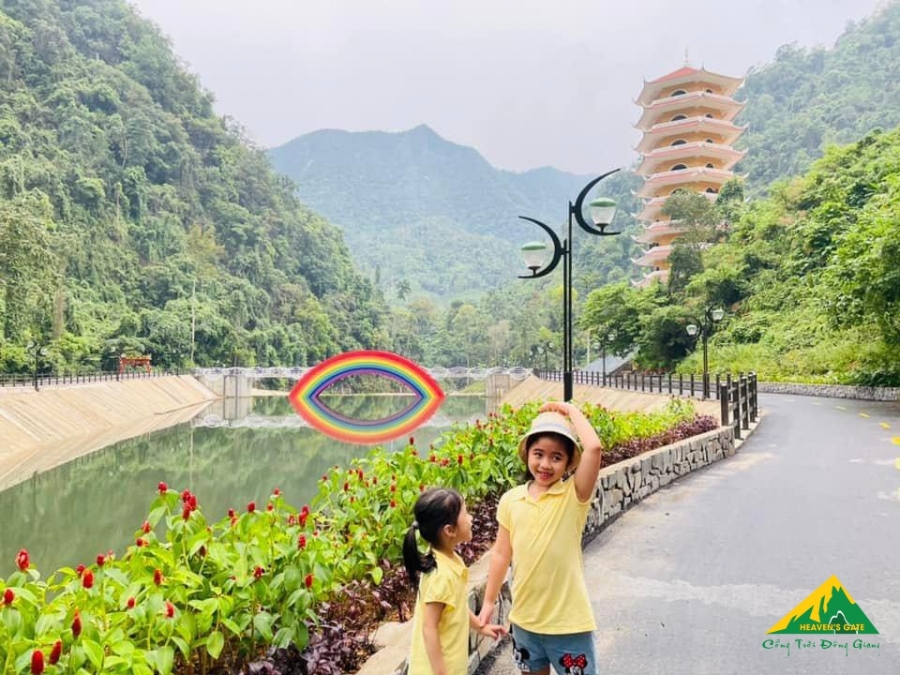 Tour Đà Nẵng Khu Sinh Thái Cổng Trời Đông Giang 1 ngày giá rẻ