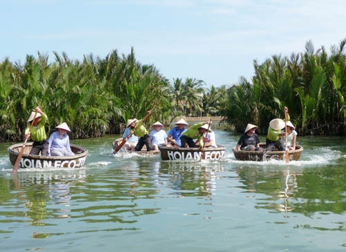ĐÀ NẴNG - HỘI AN - BÀ NÀ - THẦN TÀI NGÀY TRỞ LẠI 